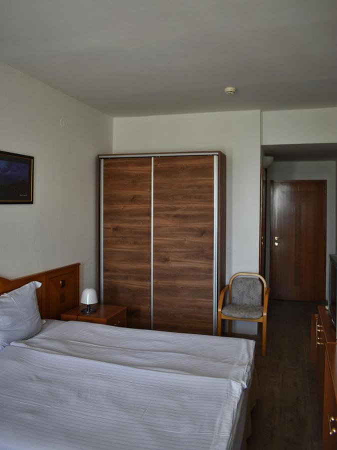 Hotel Tourist - Metropol Lake Resort โอครีด ภายนอก รูปภาพ